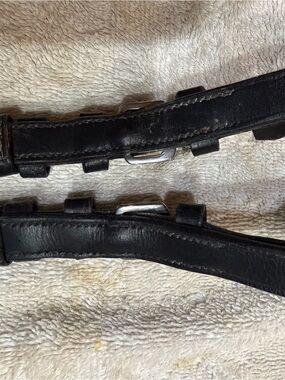 Equestrian English bridle cheek pieces Black leather pair Straps NEW - Unbranded